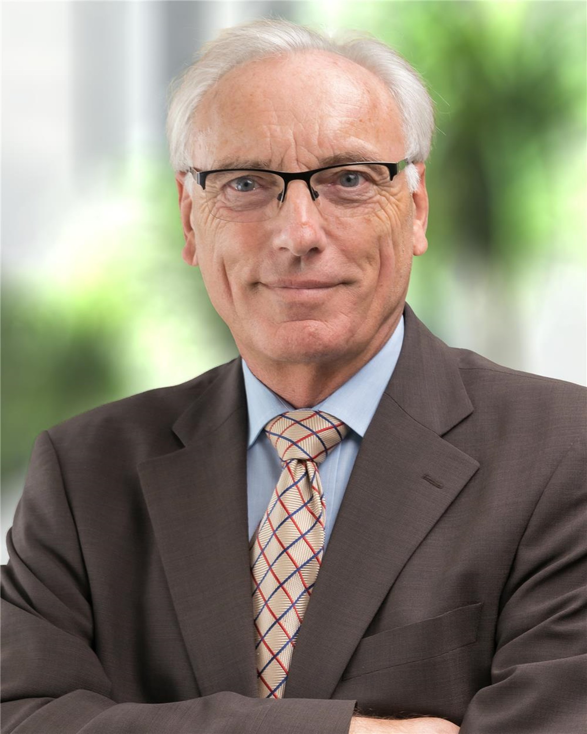 Portraitfoto von Dr. Herbert Braun